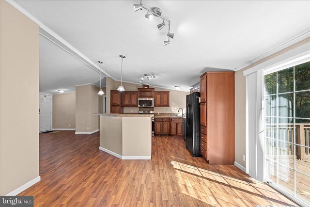 7925 NAAS RD, Salisbury, MD 21801