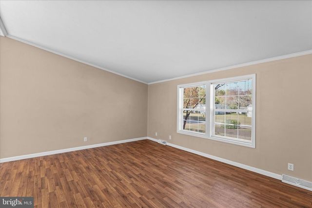 7925 NAAS RD, Salisbury, MD 21801