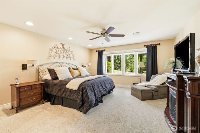 5321 W Old Stump Dr NW, Gig Harbor, WA 98332