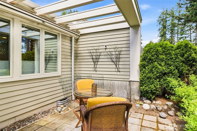 5321 W Old Stump Dr NW, Gig Harbor, WA 98332