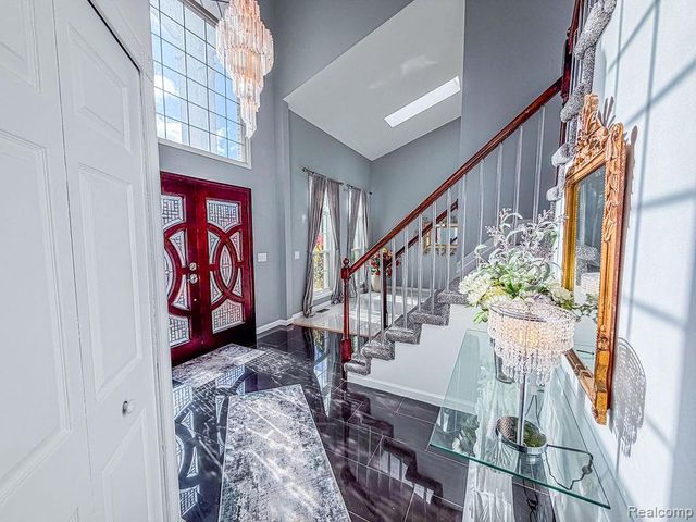 7240 Aaronway Drive, West Bloomfield Charter Township, MI 48324