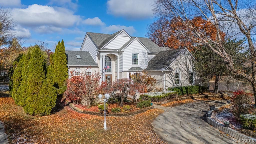 7240 Aaronway Drive, West Bloomfield Charter Township, MI 48324