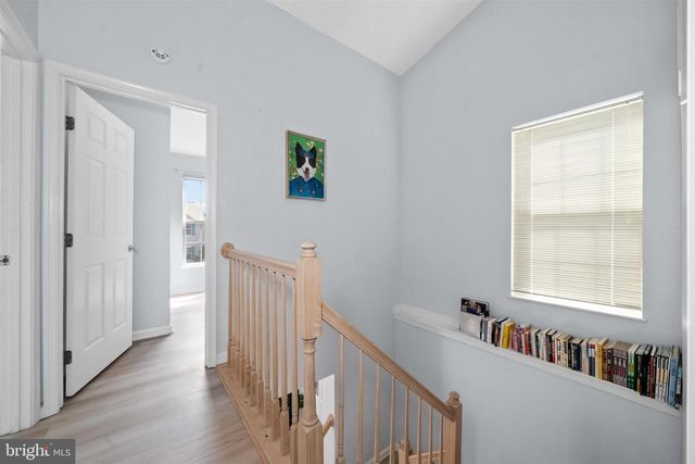 200 BARCLAY DR, Hockessin, DE 19707