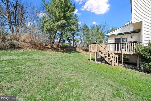 200 BARCLAY DR, Hockessin, DE 19707