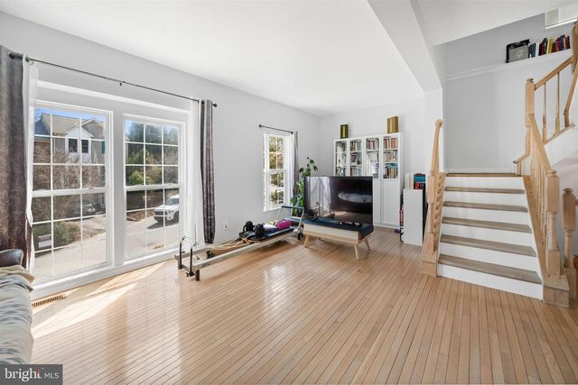 200 BARCLAY DR, Hockessin, DE 19707