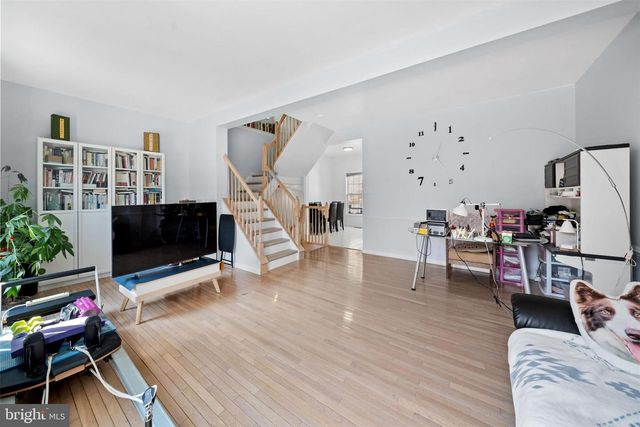 200 BARCLAY DR, Hockessin, DE 19707