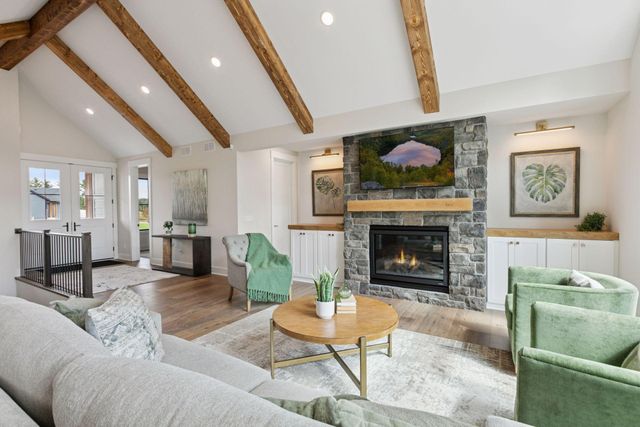 2374 Swedish Drive NE, Ham Lake, MN 55304