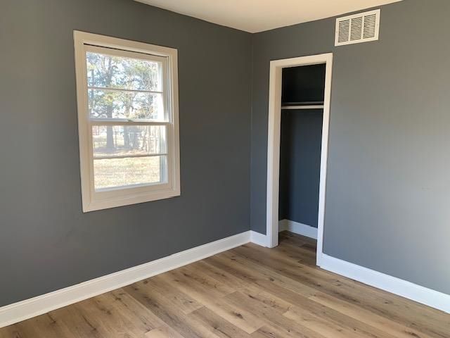 222 Mackenzie Ave, Minneapolis, KS 67467