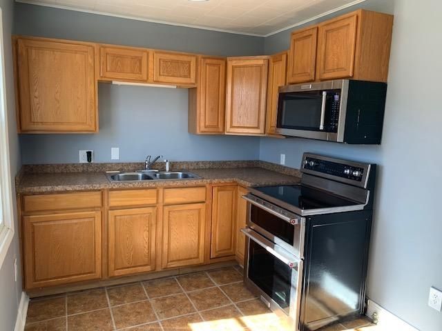 222 Mackenzie Ave, Minneapolis, KS 67467