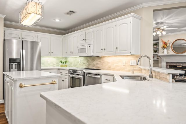 39 Norfork Drive, Maumelle, AR 72113