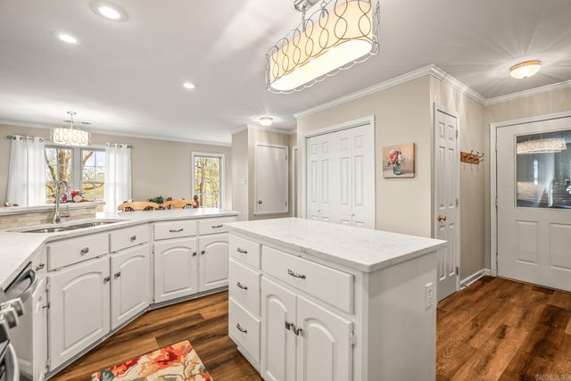 39 Norfork Drive, Maumelle, AR 72113