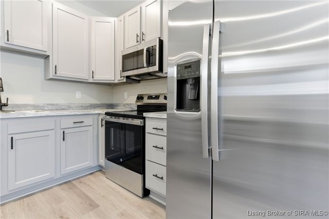 131 Level Street, Charlestown, IN 47111