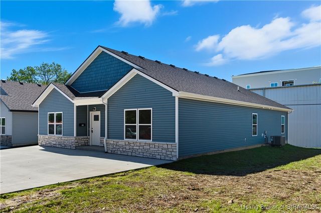 131 Level Street, Charlestown, IN 47111