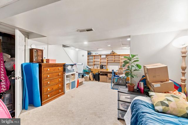 2314 LAWNWOOD CT, East Petersburg, PA 17520