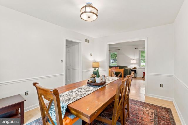 2314 LAWNWOOD CT, East Petersburg, PA 17520