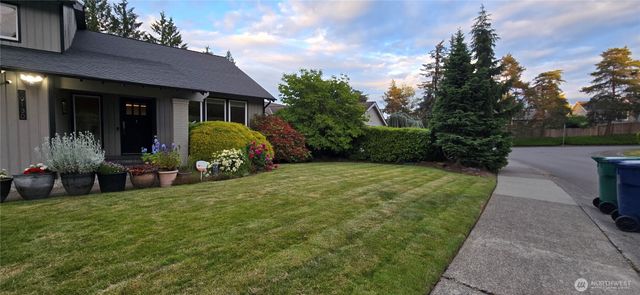 19130 SE 47th Place, Issaquah, WA 98027