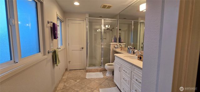 19130 SE 47th Place, Issaquah, WA 98027