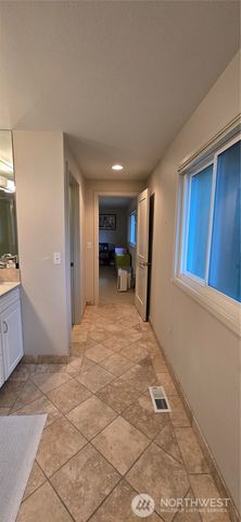 19130 SE 47th Place, Issaquah, WA 98027