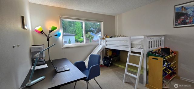 19130 SE 47th Place, Issaquah, WA 98027