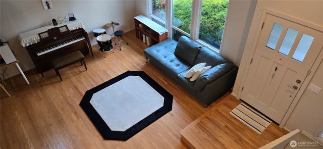19130 SE 47th Place, Issaquah, WA 98027