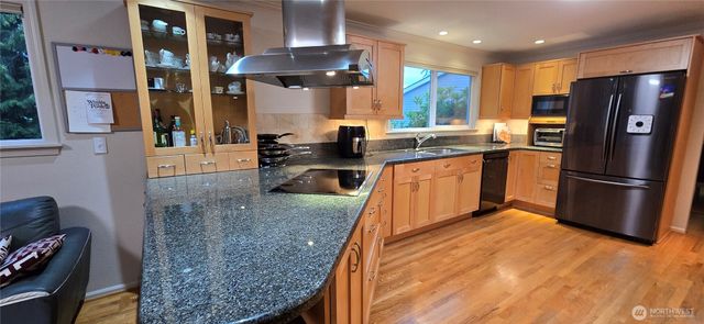 19130 SE 47th Place, Issaquah, WA 98027