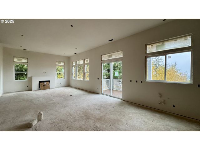 11681 Sw HAYRICK Ter, Beaverton, OR 97007