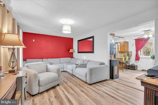 4 BUFFALO TER, Browns Mills, NJ 08015