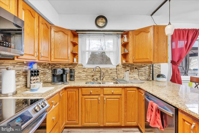 4 BUFFALO TER, Browns Mills, NJ 08015