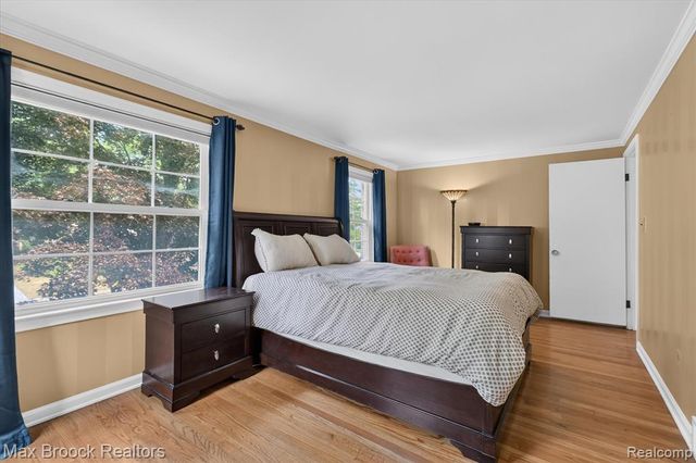 2735 Glenwood Road, Royal Oak, MI 48073