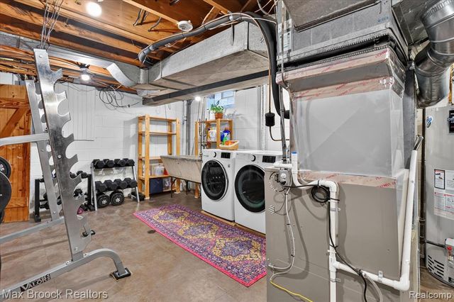 2735 Glenwood Road, Royal Oak, MI 48073