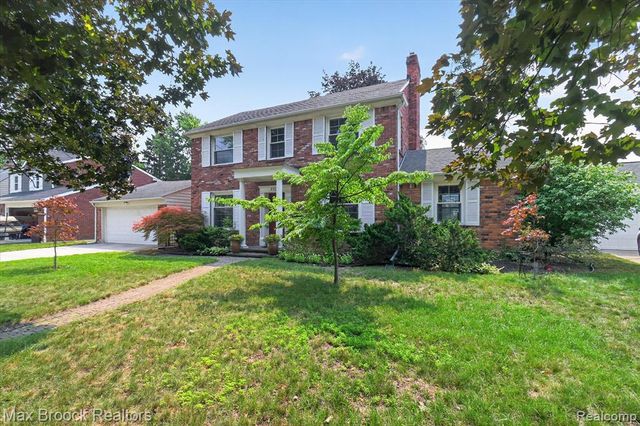 2735 Glenwood Road, Royal Oak, MI 48073