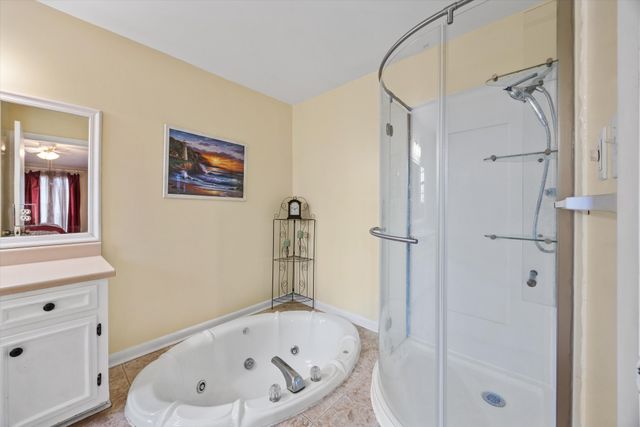 631 Holt Hollow Rd, Prospect, TN 38477