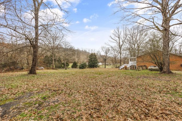 631 Holt Hollow Rd, Prospect, TN 38477