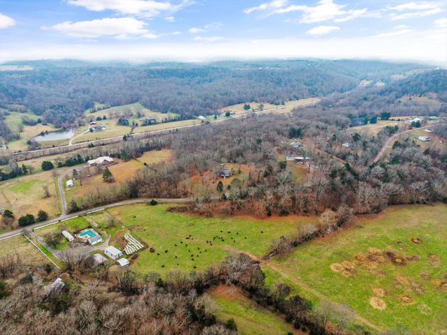 631 Holt Hollow Rd, Prospect, TN 38477