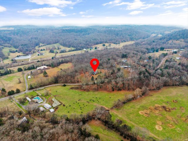 631 Holt Hollow Rd, Prospect, TN 38477