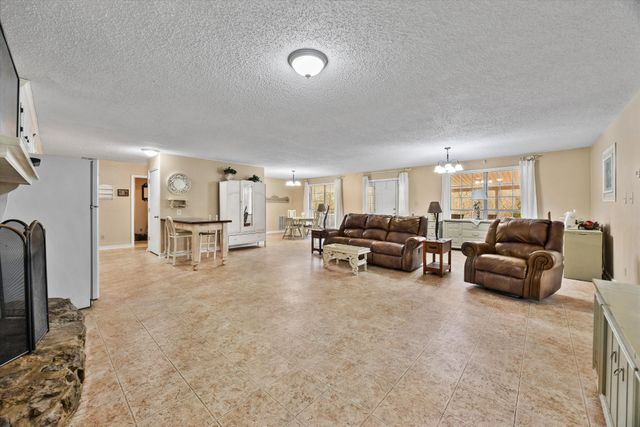 631 Holt Hollow Rd, Prospect, TN 38477