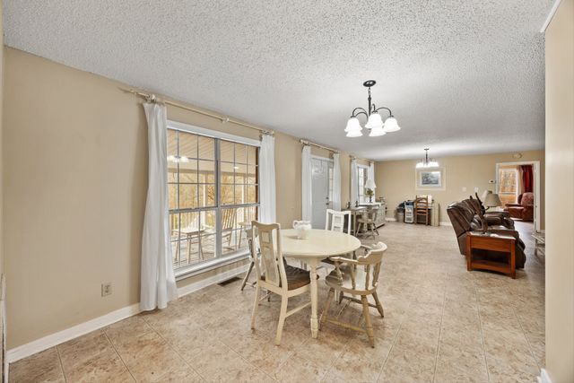 631 Holt Hollow Rd, Prospect, TN 38477