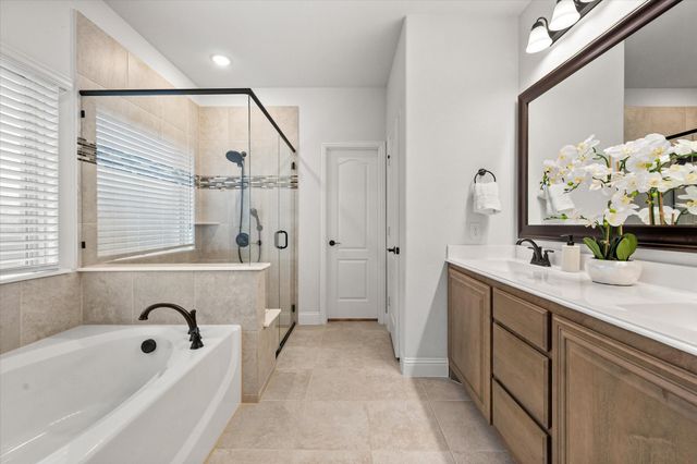637 Ridgewater Trail, Fort Worth, TX 76131