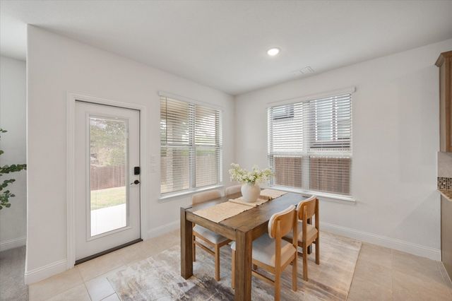 637 Ridgewater Trail, Fort Worth, TX 76131