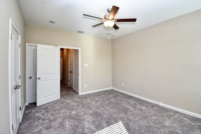 6214 OAKLAND RDG, San Antonio, TX 78238