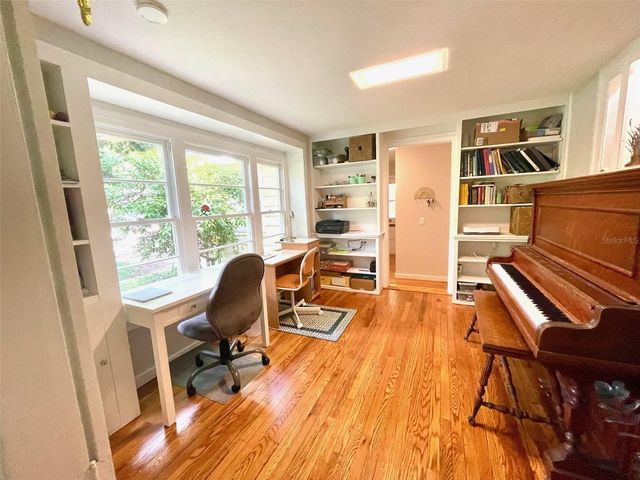 1723 NW 7TH AVENUE, Gainesville, FL 32603