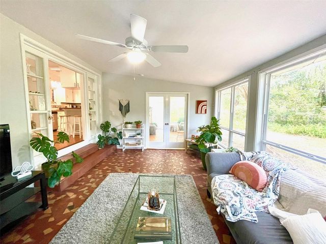 1723 NW 7TH AVENUE, Gainesville, FL 32603