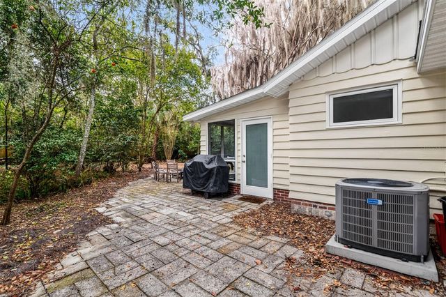 1723 NW 7TH AVENUE, Gainesville, FL 32603