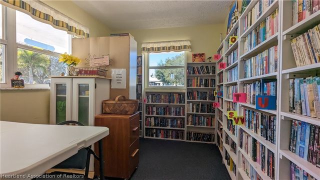 10 Inner Lane, Lake Placid, FL 33852