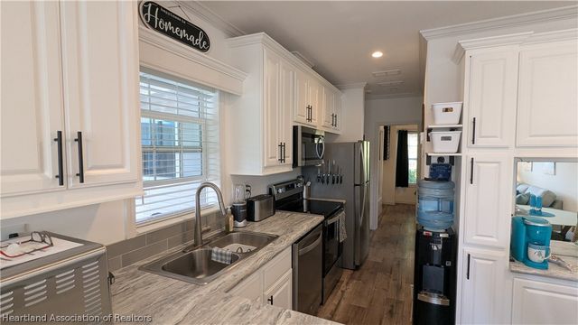 10 Inner Lane, Lake Placid, FL 33852