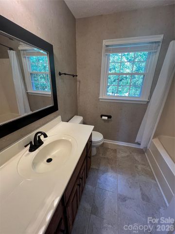 837 Deerfield Drive, Mount Holly, NC 28120