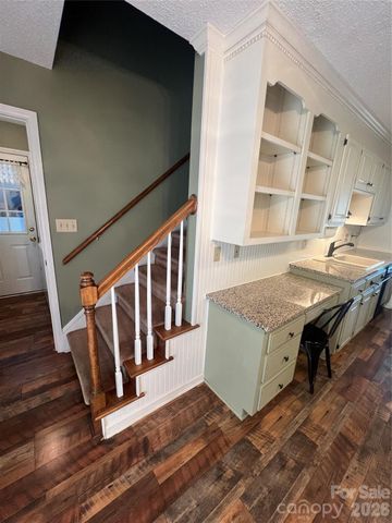 837 Deerfield Drive, Mount Holly, NC 28120