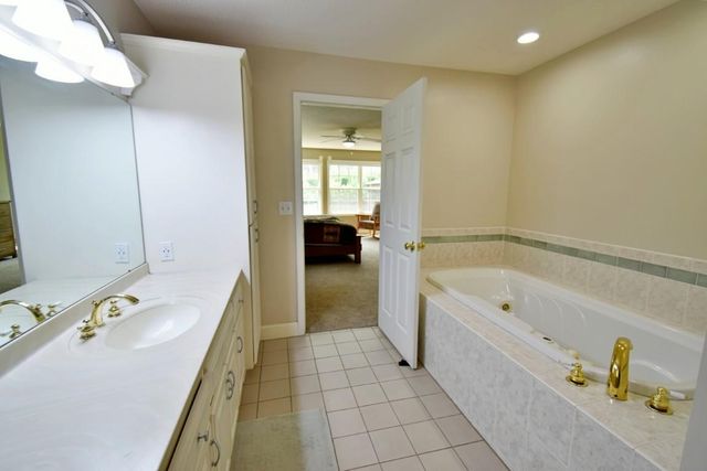 3119 Club View Court, Saint Cloud, MN 56301
