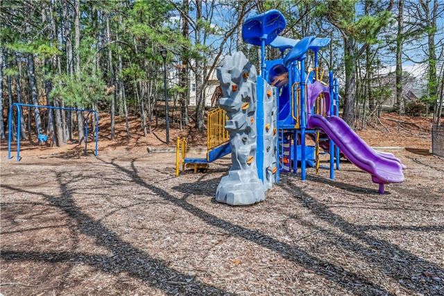 863 Red Rock Court, Suwanee, GA 30024