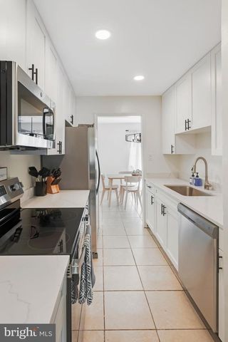 428 RENEAU WAY, Herndon, VA 20170